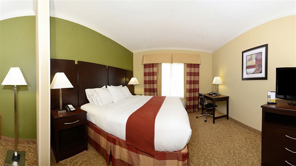Holiday Inn Express & Suites Bonifay By Ihg Exterior photo